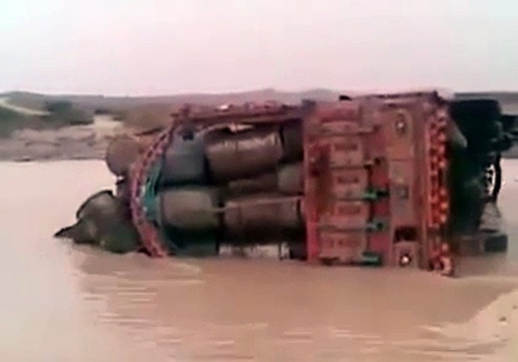 truck accident in river