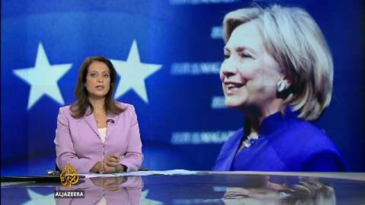 Clinton accuses China of stealing 'commercial secrets'