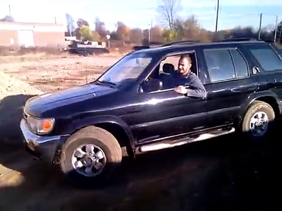 jeep and pathfinder offroad r50 1998