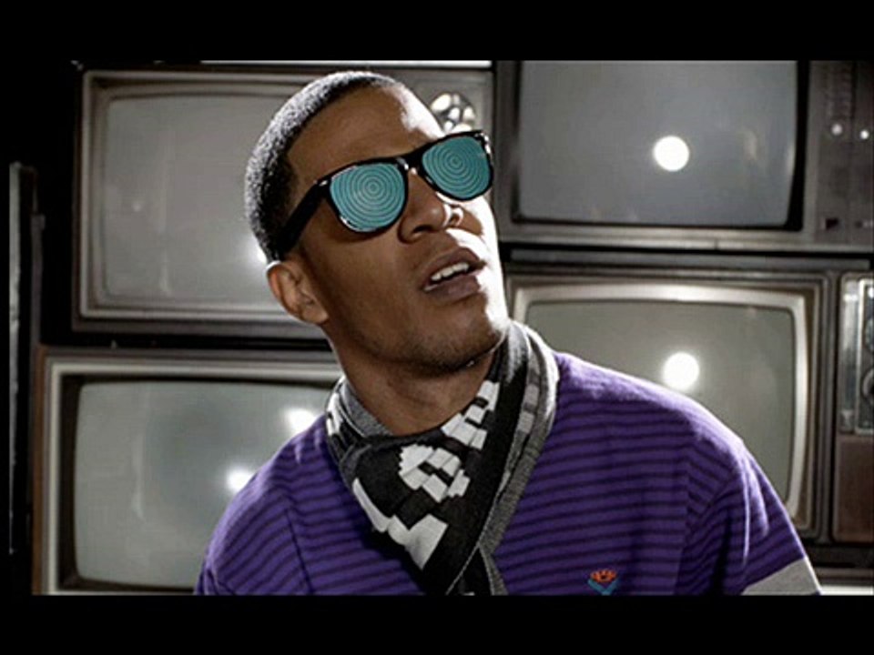 Kid Cudi- Embrace the martian w/ Lyrics