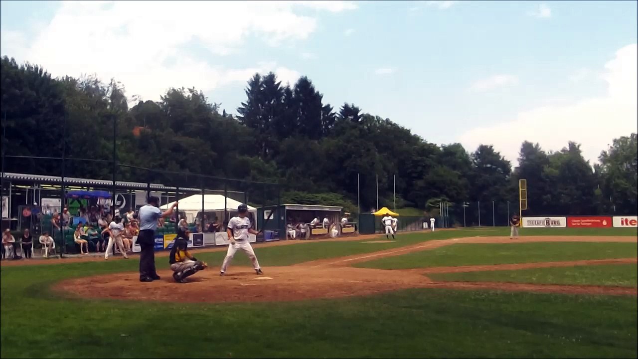 Solingen Alligators vs Bonn Capitals Game#4 05.07.2015