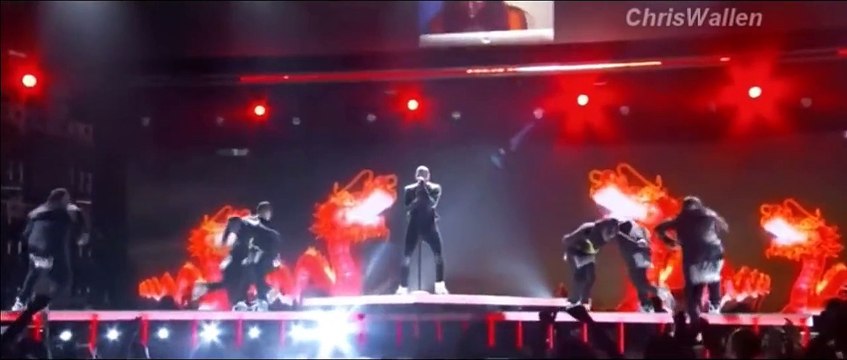 Chris Brown BET Medly Feat Nicki Minaj (FineChine/Don'tThinkTheyKnow/LoveMore)