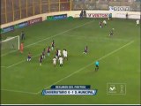 Universitario perdió 1 a 0 frente al Deportivo Municipal con 'blooper' [VIDEO]