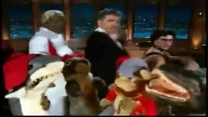 Craig Ferguson Intro - Singing Oops I Did It Again