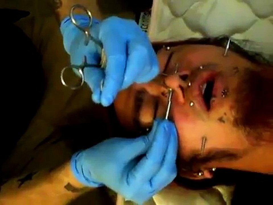 The Master's 8 GA Nasallang Piercing!