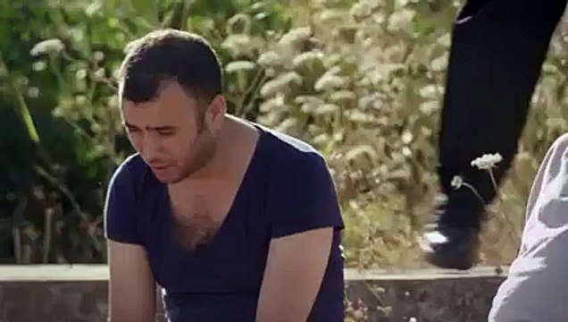 لطفي العبدلي وطارق بعلوش دورها كلام زايد في الحلقة الأولى من حكايات تونسية ....