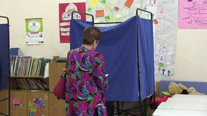 Grécia vota em referendo que pode decidir seu futuro