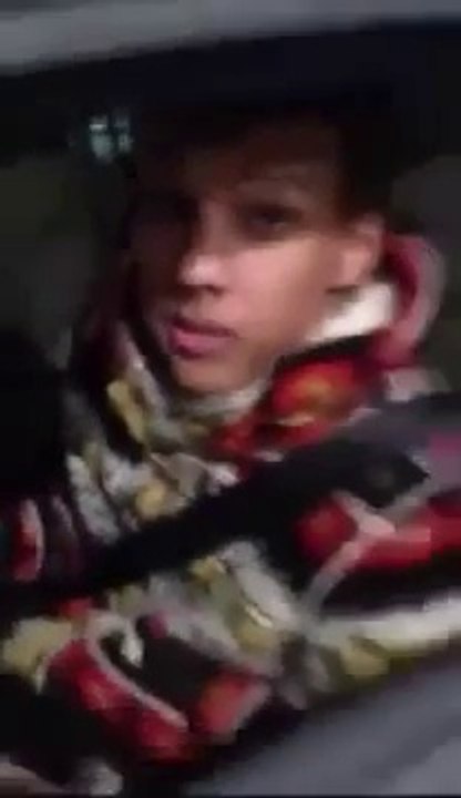 Stromae reste humble face à un gars débile qui l'agresse