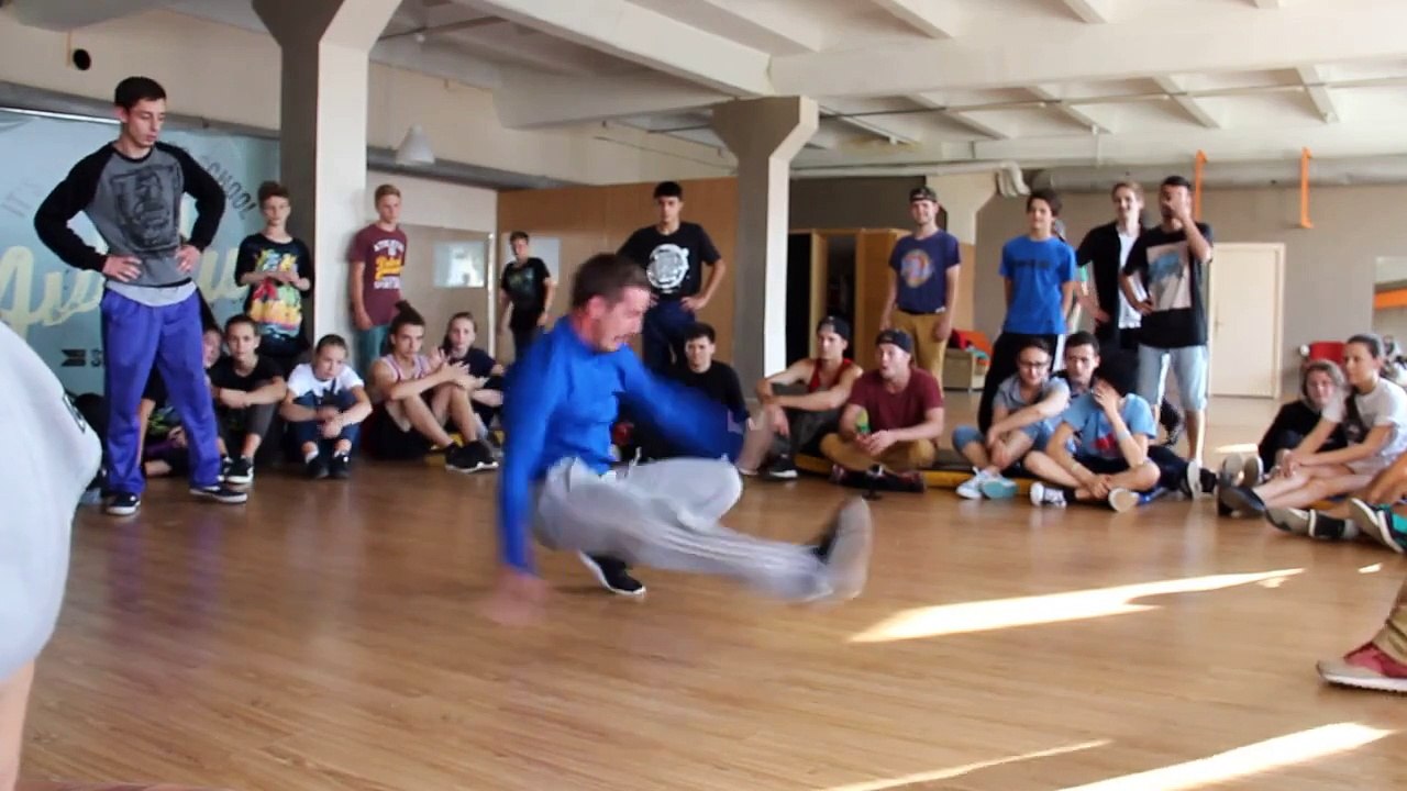 HOT SOUL JAM 2       bboy HOLY bboy CHEGRID VS bboy Онил bboy GNEV