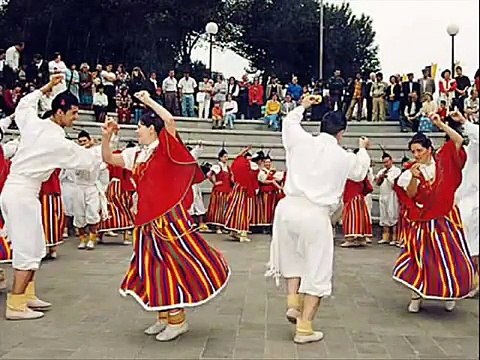 Amália Rodrigues - Bailinho da Madeira