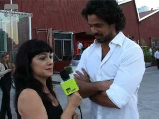 Amanda O, Lucia se encuentra con Luciano Castro