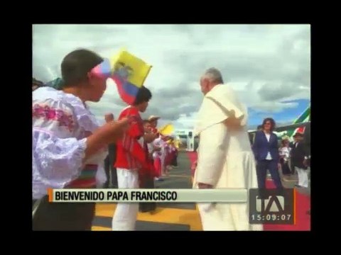 Niños indígenas recibieron al Santo Padre