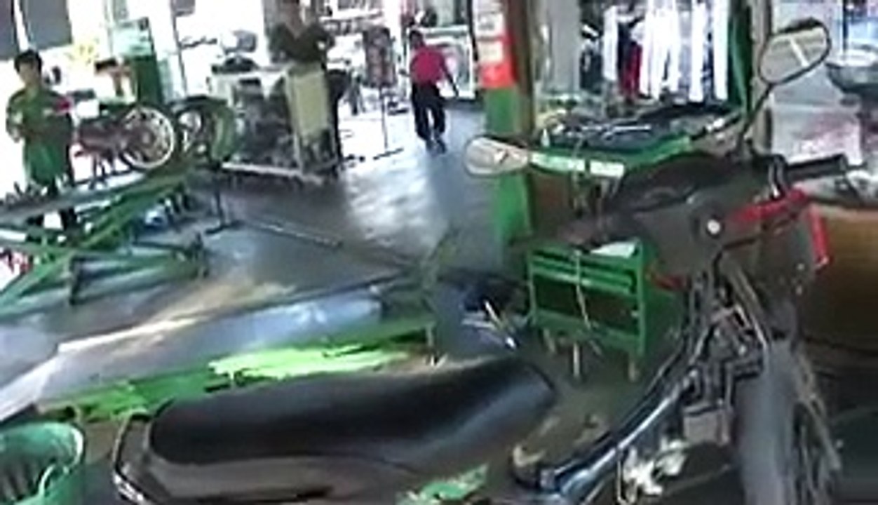 ADVENTUREMAN PRODUCTIONS THAILAND HAS BEST MOTOR BIKE REPAIR SHOPS 5