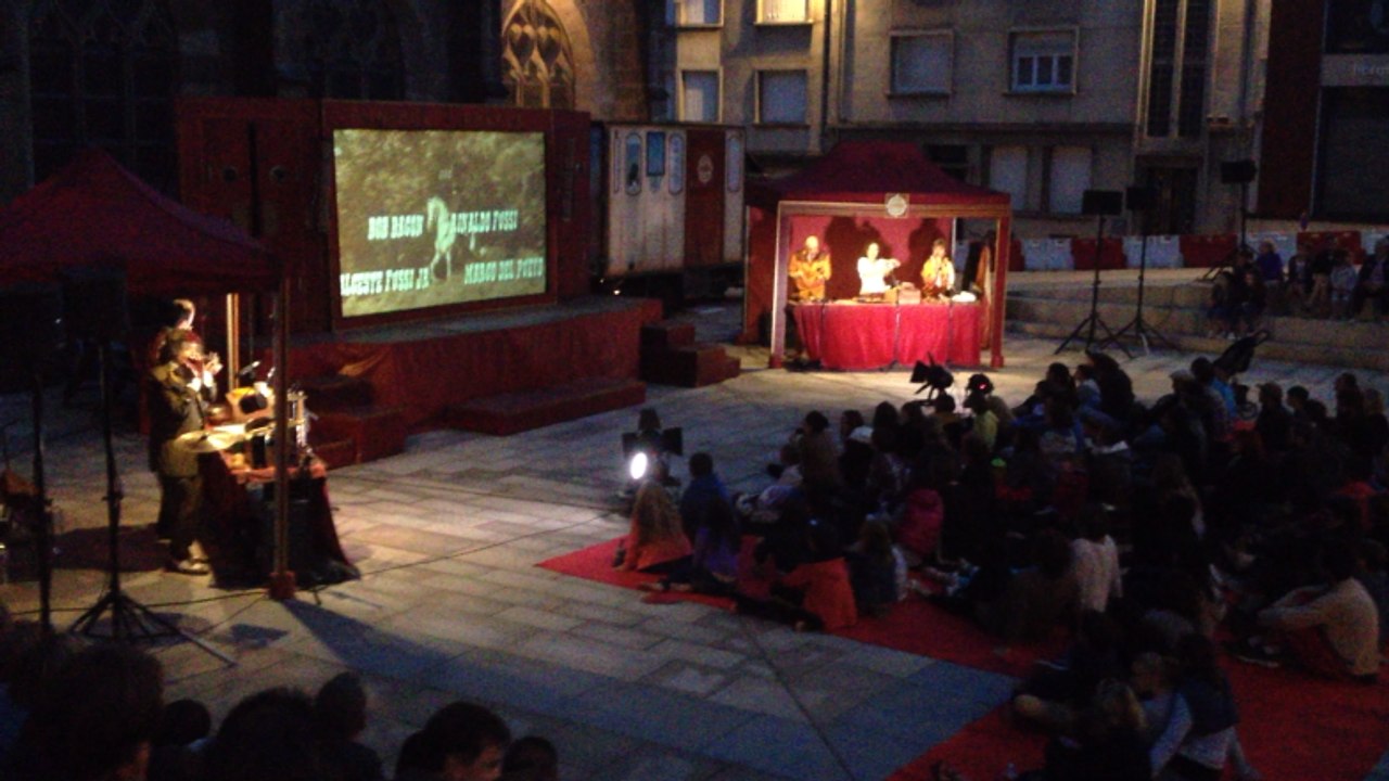 "Le film du dimanche soir", de la Cie Annibal et ses éléphants