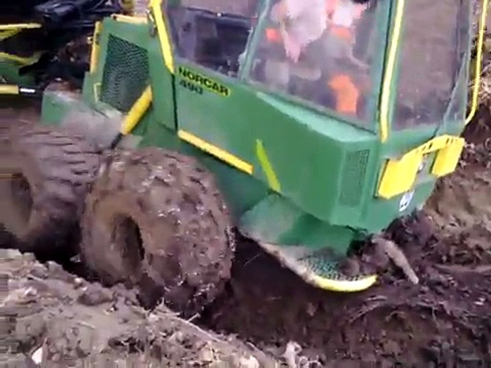 Norcar 490 Forwarder in mud
