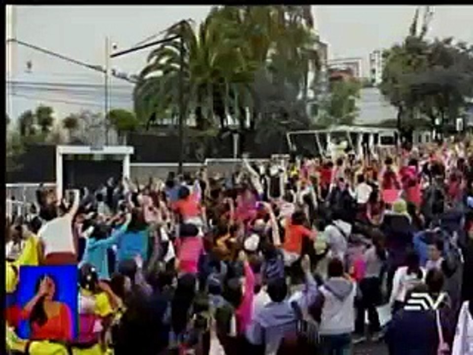 El papa Francisco llega a la Nunciatura Apostólica en Quito