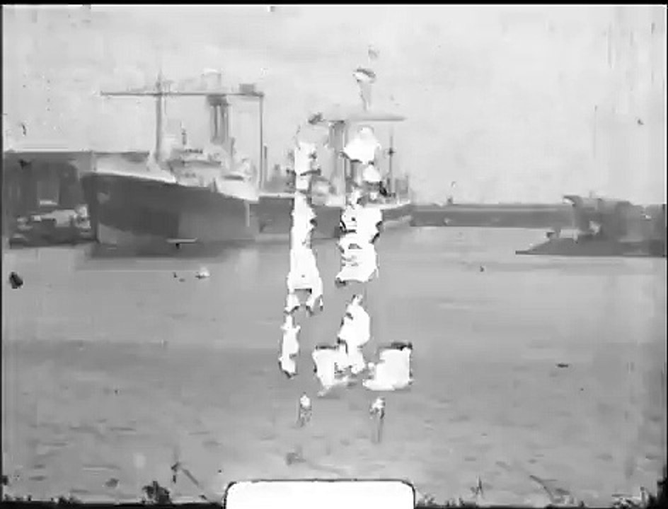 Amsterdam met de boot vanaf het CS naar Ijmuiden (9,5mm film - jaren 50)