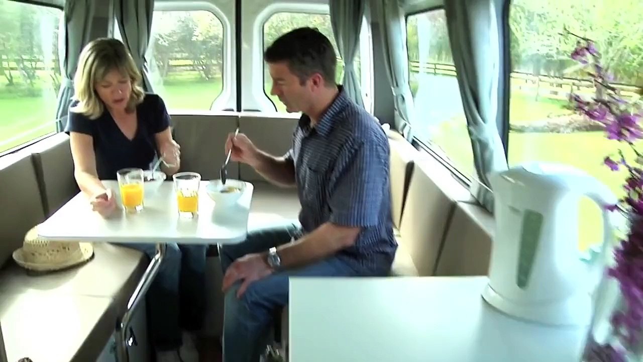 Maui Ultima 2 Berth Campervan - New Zealand