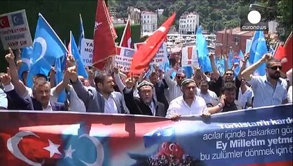 Turchia: manifestazioni anti-cinesi a sostegno dei musulmani uiguri