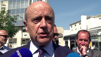 Juppé: "organiser" la sortie de la Grèce si "c'est son souhait"