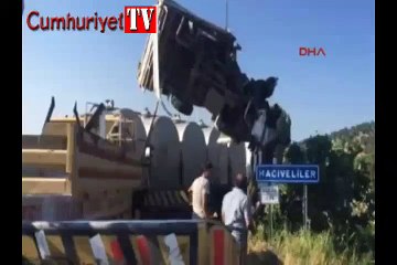 Manisa'da kaza:15 ölü...Olay yerinden ilk görüntüler