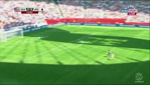 Carli Lloyd marque un but du milieu de terrain en finale de la Coupe du Monde féminine de football