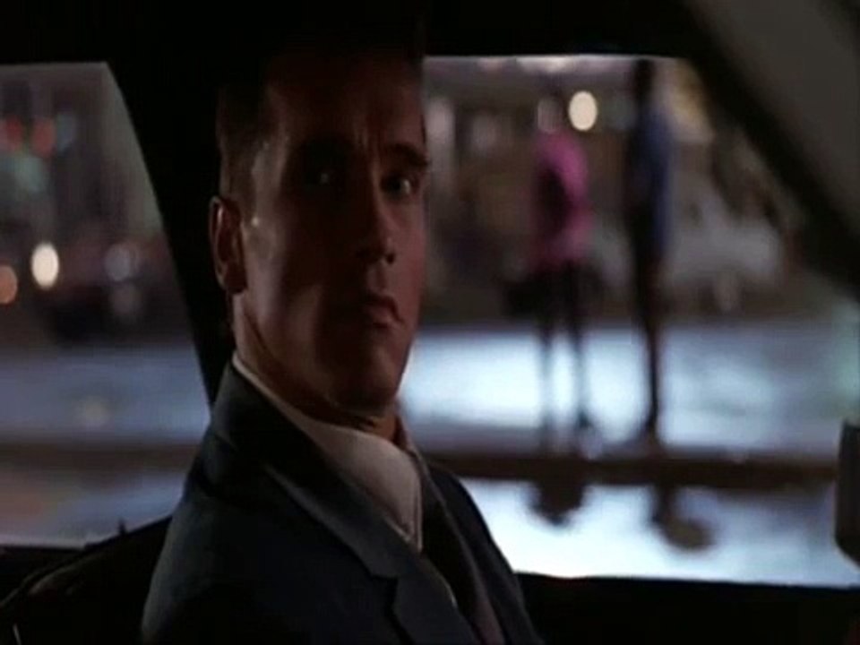 The funniest scene of Red Heat