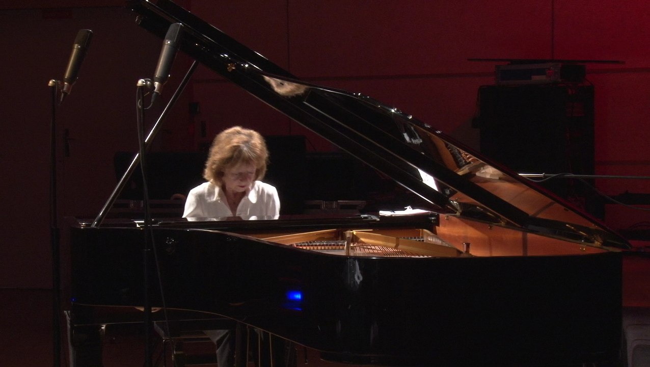 Anne Queffélec : Menuet en sol mineur de Haendel - La der des der de Notes du Traducteur