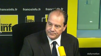 Sarkozy, un «excité du bocal» pour Cambadélis