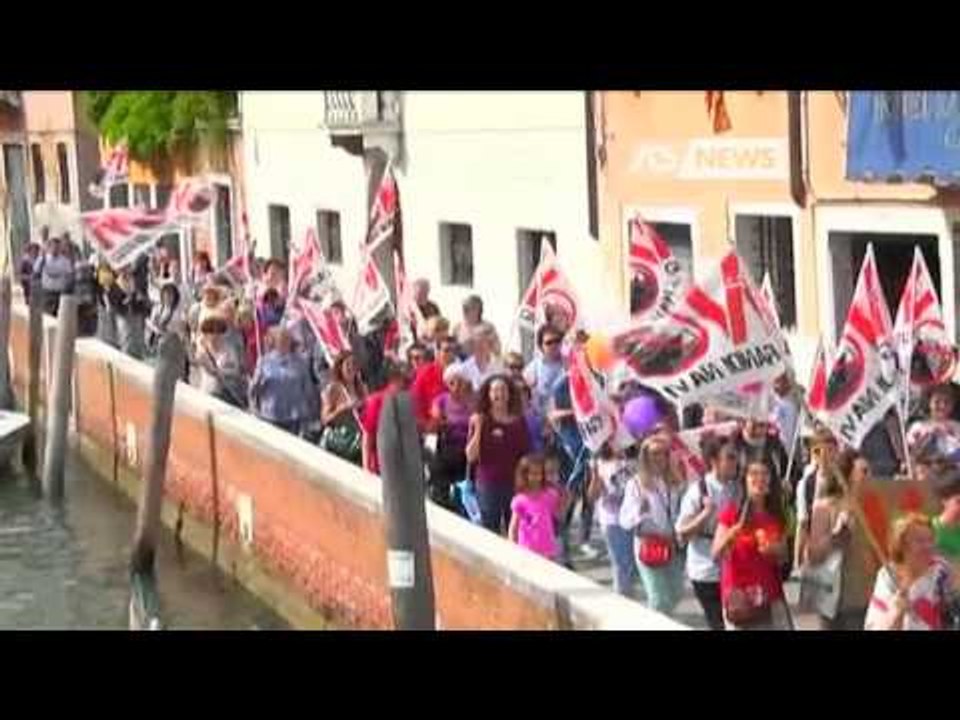 MANIFESTAZIONI A CONFRONTO