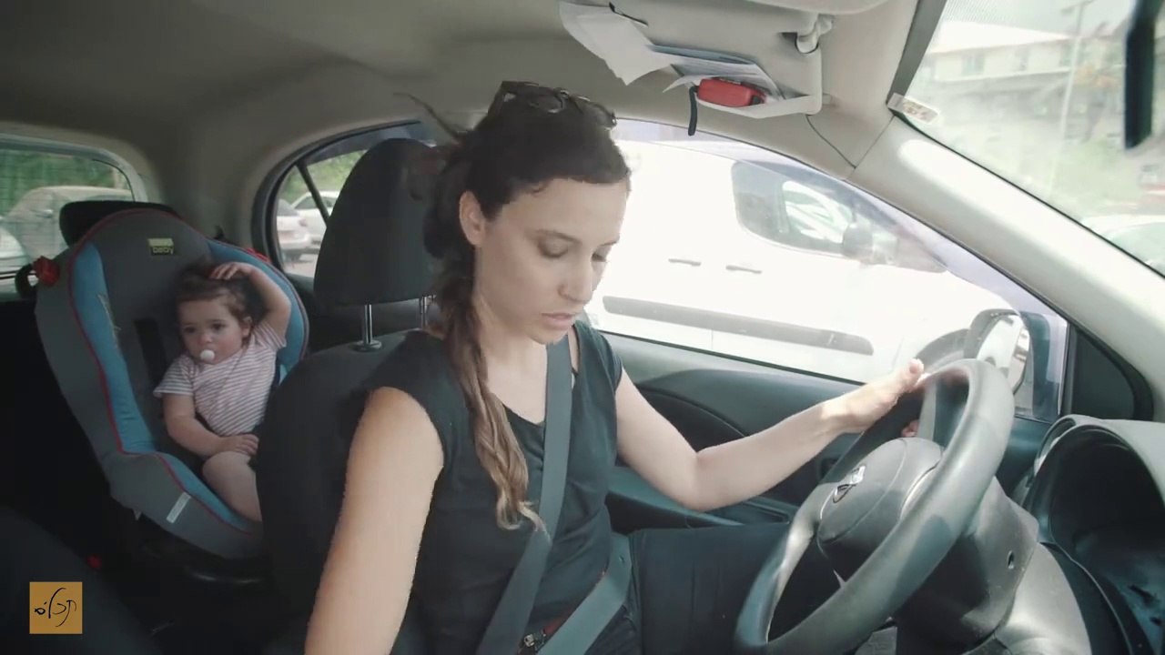 Campagne choc : elle laisse son bébé dans une voiture