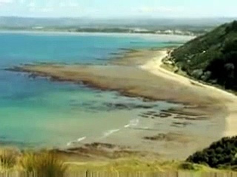 Mar Retrocede Antes da Chegada do Tsunami  em Nova Zelândia.avi