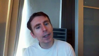 Wiwi égratigne "la bonne humeur" de Sacha Distel