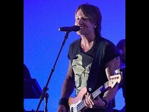 Keith Urban Performs New Single ‘John Cougar, John Deere, John 3:16′ At The CMT Awards 2015