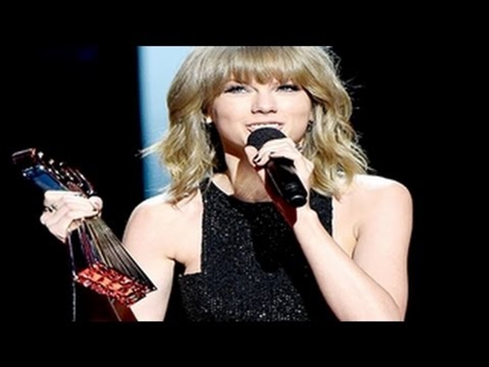 iHeartRadio Music Awards 2015 Winners (Complete List) – Taylor Swift, Sam Smith & More