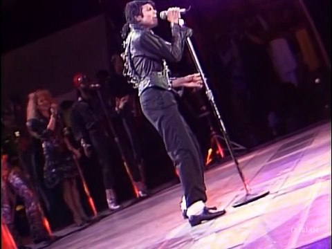 Michael Jackson - BAD live Bad Tour in Yokohama 1987 - Enhanced - High Definition