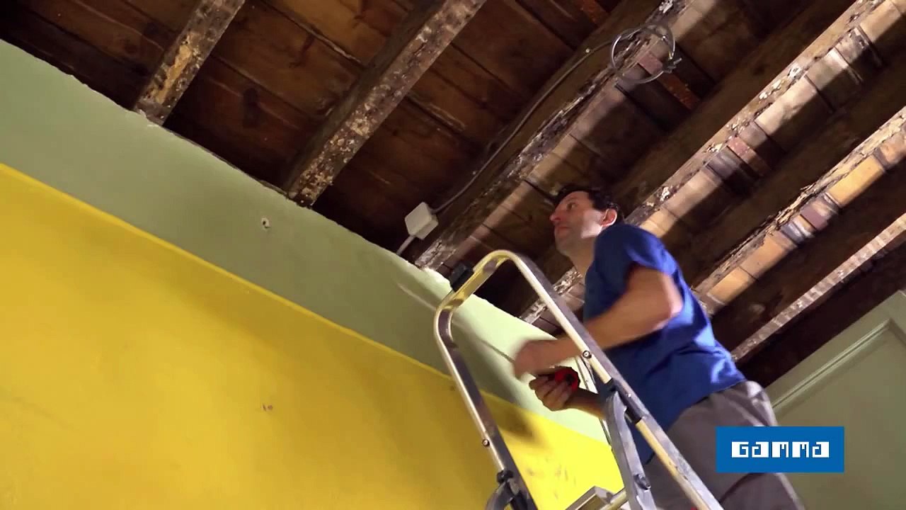Poser un lambris au plafond Vidéo bricolage GAMMA Belgique video Dailymotion