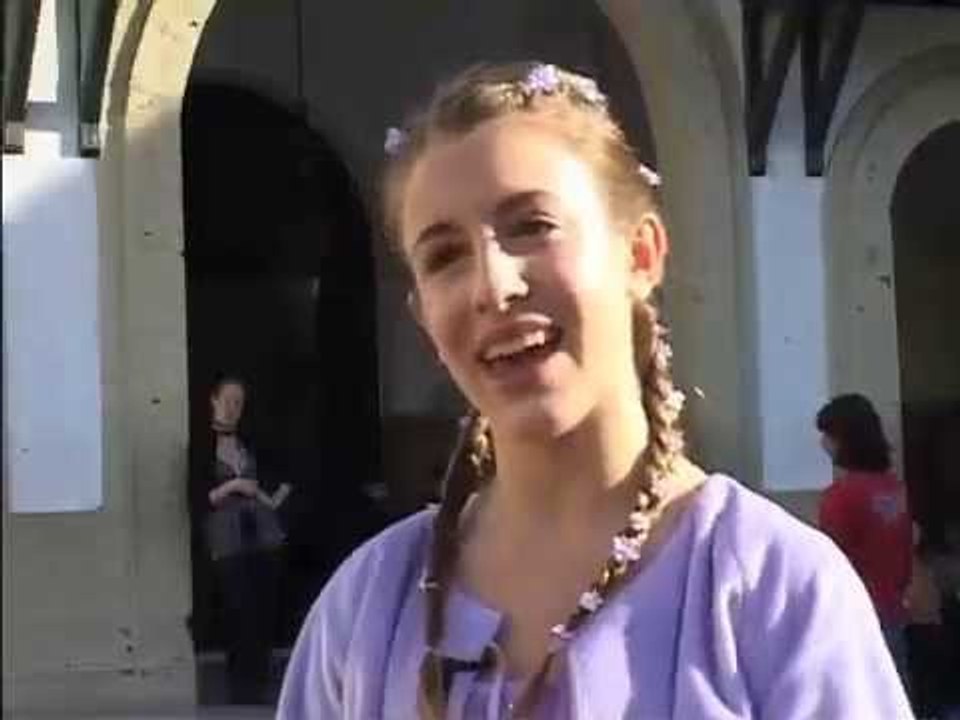 Laura Esquivel, Patito Feo