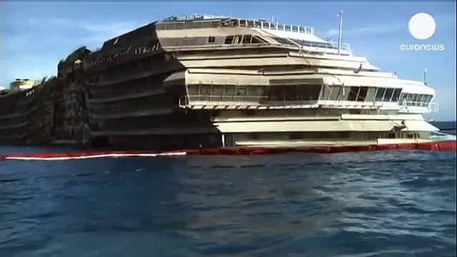 Divers find human remains near Costa Concordia wreck