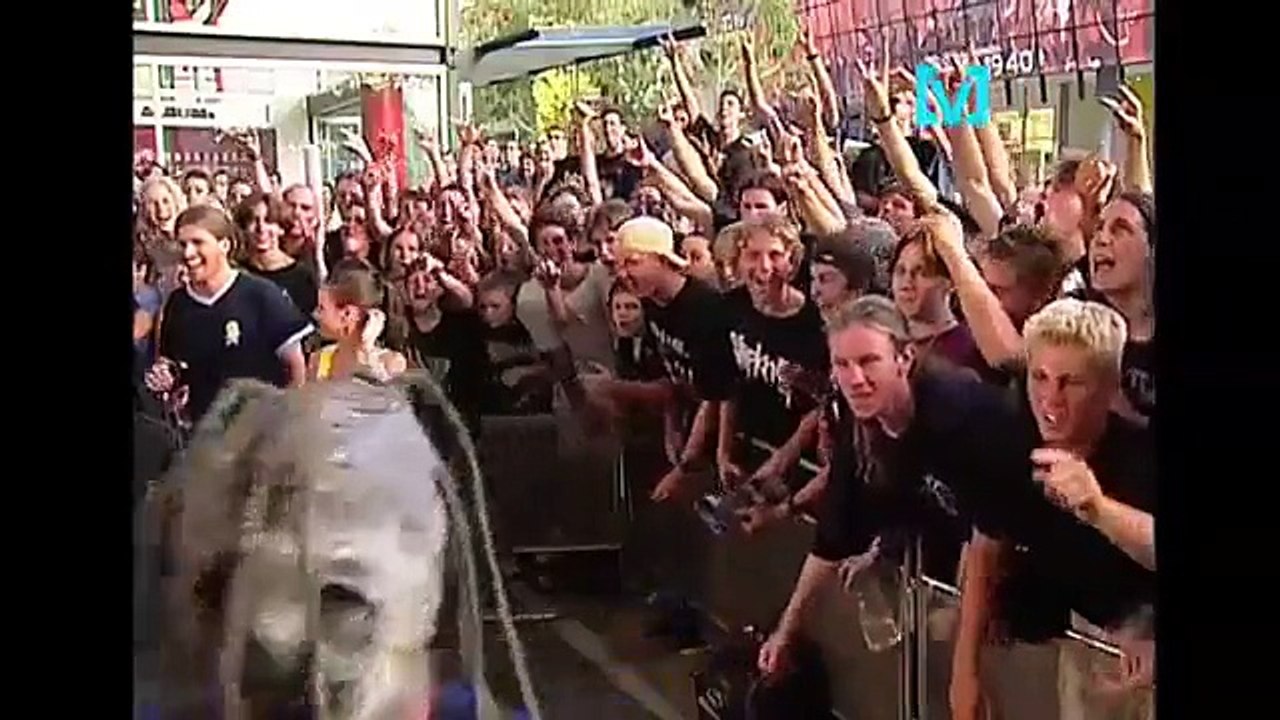 Slipknot Takes on Limp Bizkit