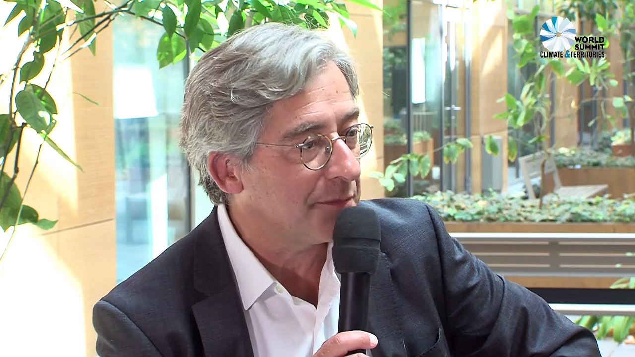 Charlotte Beaumatin, Chef de projet COP 21 de l'INPI; Sylviane Villardiere Coordinatrice générale COP 21
