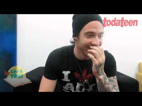 Dani, da NX Zero também acha que Ler é TDB!