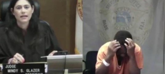 Sanık ile hakim okul arkadaşı çıkınca duygusal anlar yaşandı