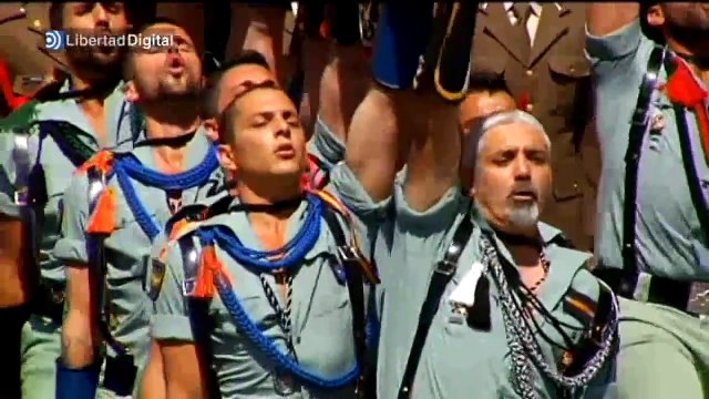 Desembarco de la Legión con el Cristo de Mena en Málaga