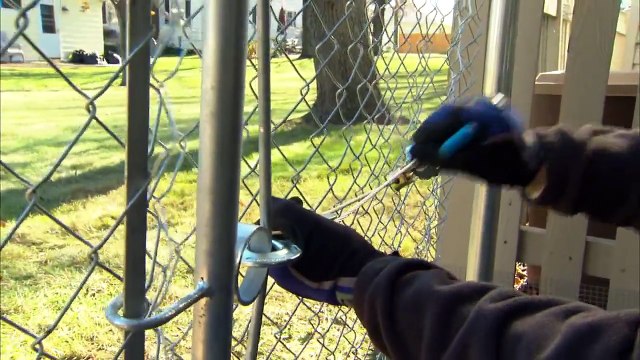 Chain Link Fence Installation Tips: Attaching Fence Fabric and Gate