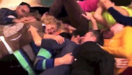 Geborgenheit Spüren -  Kuschelpartys In Kreuzberg