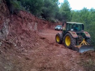 La Diputación ha reparado ya el 91,5% de los caminos solicitados por los municipios antes de interrumpir la actividad