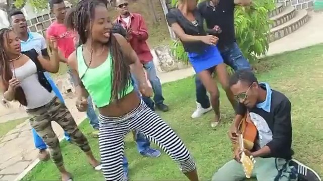 YAYA - Manigny (gasy HD 2015 - malagasy)