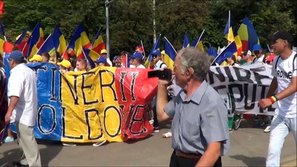 Marșul "Ștefan Cel Mare", Chișinău-București pentru reântregirea țării. Vrednicii urmași merg pe jos până la București.