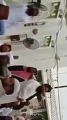 Moti Masjid me drood prhane ke Duran deobandio ka shor sharaba